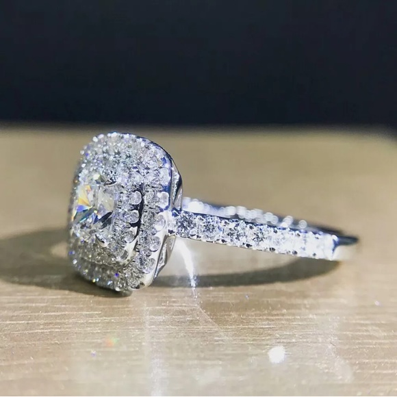 Gorgeous 925 Silver Rings White Sapphire Ring 💍 - Picture 2 of 6